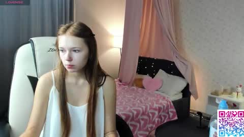 Milena online show from 09/24/25, 02:15