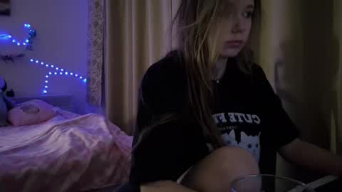 Snapshot of booozekirs_ chatting on 02/05/26, 02:38 Milena online show from 02/05/26, 02:38