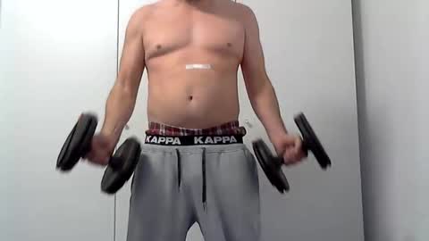 Snapshot of boopye chatting on 12/18/25, 07:25 boopye online show from 12/18/25, 07:25