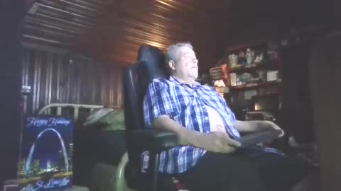 Booshwa online show from 05/15/26, 08:21