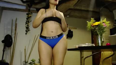 MARIANA online show from 10/03/25, 09:45