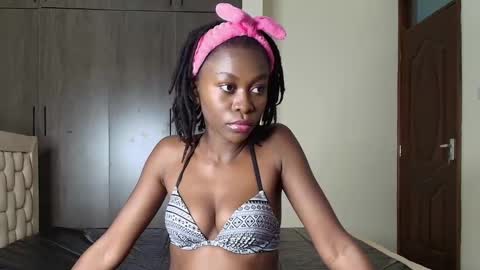 Heather online show from 01/31/25, 07:29