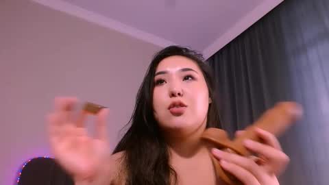 Mona online show from 02/15/26, 07:51