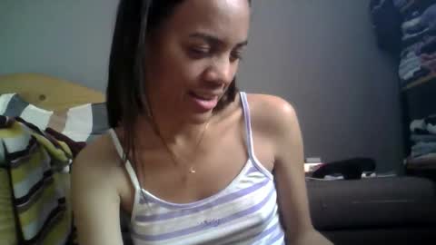 Snapshot of boozyart chatting on 10/10/25, 08:46 boozyArt online show from 10/10/25, 08:46