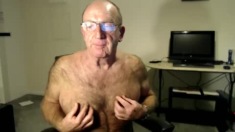 Snapshot of boppy21 chatting on 12/14/24, 06:09 Boppy21 online show from 12/14/24, 06:09