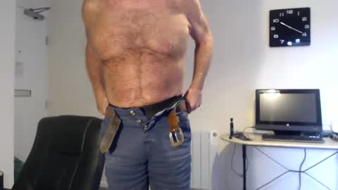 Snapshot of boppy21 chatting on 02/25/25, 10:15 Boppy21 online show from 02/25/25, 10:15