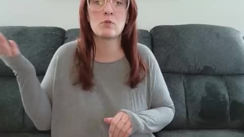 Snapshot of boredbustyhousewife chatting on 03/26/26, 03:28 boredbustyhousewife online show from 03/26/26, 03:28