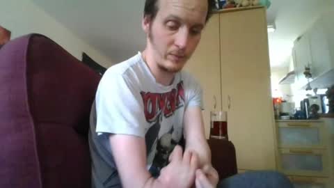 Snapshot of boredlul chatting on 04/15/26, 01:40 boredlul online show from 04/15/26, 01:40