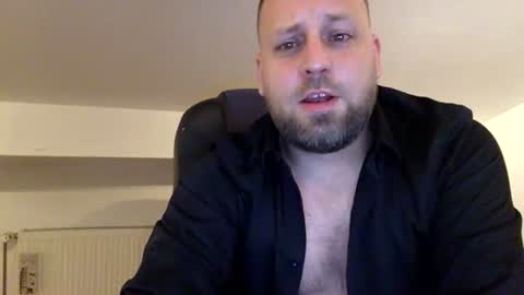 hugo online show from 05/29/26, 03:04