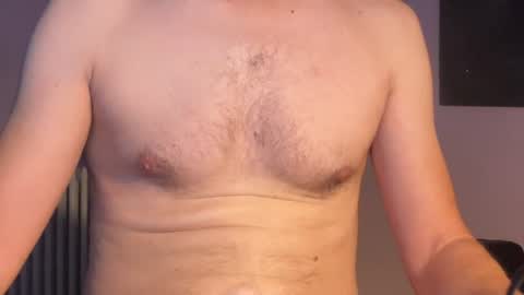 Snapshot of borisvian75019 chatting on 06/28/26, 08:20 HornyBoo online show from 06/28/26, 08:20