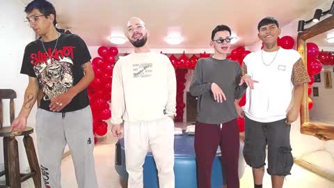 Snapshot of boschcz chatting on 02/01/25, 04:14 THOMAS AND DAMIAND online show from 02/01/25, 04:14