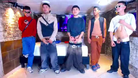 Snapshot of boschcz chatting on 09/23/25, 04:48 THOMAS AND DAMIAND online show from 09/23/25, 04:48