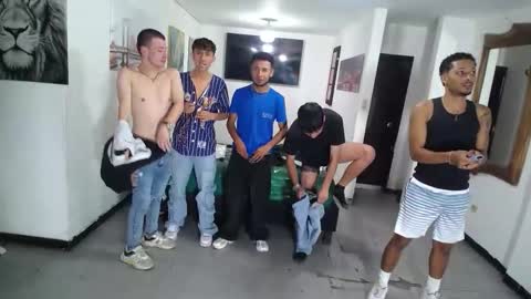 Snapshot of boschcz chatting on 11/04/25, 06:40 THOMAS AND DAMIAND online show from 11/04/25, 06:40