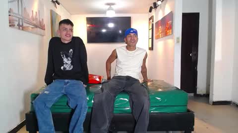 Snapshot of boschcz chatting on 11/17/25, 06:03 THOMAS AND DAMIAND online show from 11/17/25, 06:03