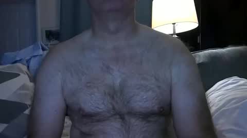 Snapshot of bose36 chatting on 11/13/25, 02:21 bose36 online show from 11/13/25, 02:21