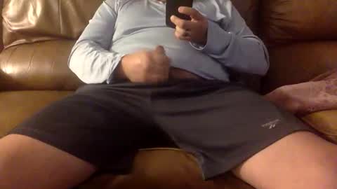 Snapshot of bosma994 chatting on 10/28/25, 06:06 bosma994 online show from 10/28/25, 06:06