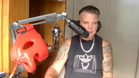 Snapshot of boss1420 chatting on 10/01/25, 06:47 BOSS online show from 10/01/25, 06:47