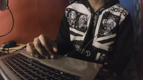 boss_playa98 online show from 02/26/25, 08:15