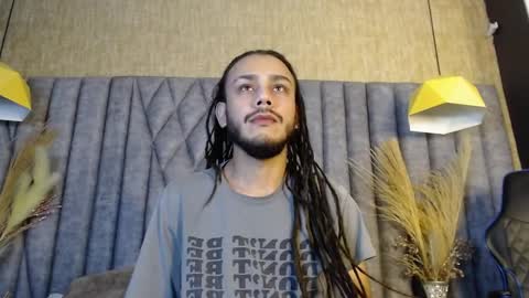 Snapshot of bossdominator1 chatting on 10/05/25, 04:00 Boss online show from 10/05/25, 04:00