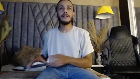 Snapshot of bossdominator1 chatting on 10/06/25, 03:04 Boss online show from 10/06/25, 03:04