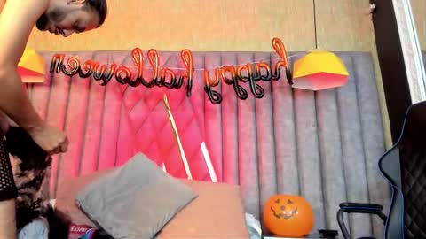 Snapshot of bossdominator1 chatting on 10/24/25, 04:20 Boss online show from 10/24/25, 04:20