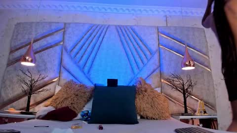 Snapshot of bossdominator1 chatting on 12/05/25, 05:27 Boss online show from 12/05/25, 05:27