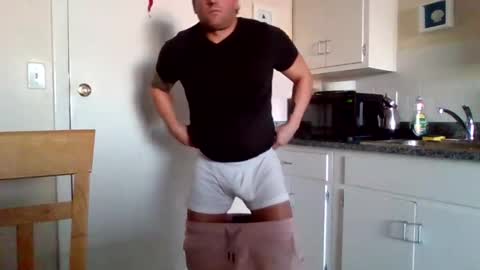 Snapshot of bosslife505050 chatting on 01/17/25, 07:27 The Italian Boss  online show from 01/17/25, 07:27