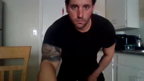 Snapshot of bosslife505050 chatting on 02/16/25, 07:38 The Italian Boss  online show from 02/16/25, 07:38