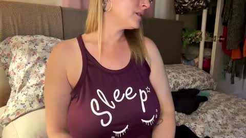 Snapshot of bossmomma chatting on 01/02/25, 05:39 BossMom online show from 01/02/25, 05:39