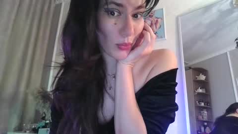 Snapshot of bossyiskitten chatting on 11/11/25, 08:42 Bossy online show from 11/11/25, 08:42