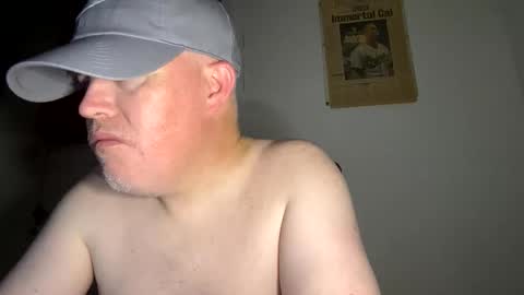 Snapshot of bostonirish45 chatting on 11/14/25, 05:50 bostonirish45 online show from 11/14/25, 05:50