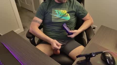 Snapshot of bostonmarine31 chatting on 02/22/25, 09:37 bostonmarine31 online show from 02/22/25, 09:37