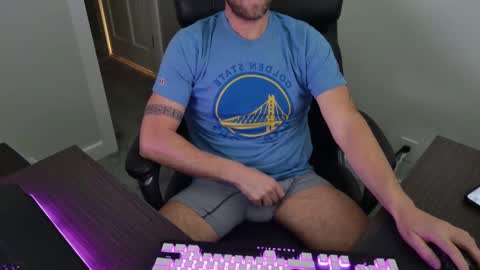 Snapshot of bostonmarine31 chatting on 03/05/25, 08:10 bostonmarine31 online show from 03/05/25, 08:10