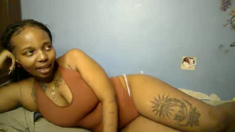 Snapshot of botty_queen chatting on 05/27/26, 07:22 botty_queen online show from 05/27/26, 07:22