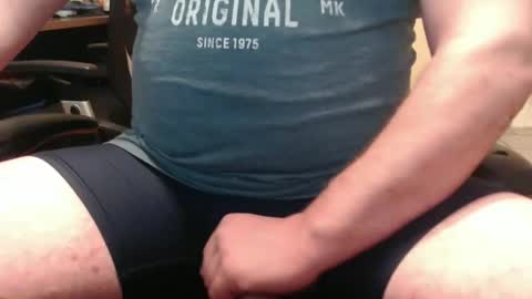 Snapshot of bouch1986 chatting on 02/16/25, 03:37 bouch1986 online show from 02/16/25, 03:37