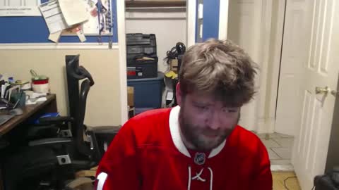 Snapshot of bouch1986 chatting on 12/05/25, 12:30 bouch1986 online show from 12/05/25, 12:30