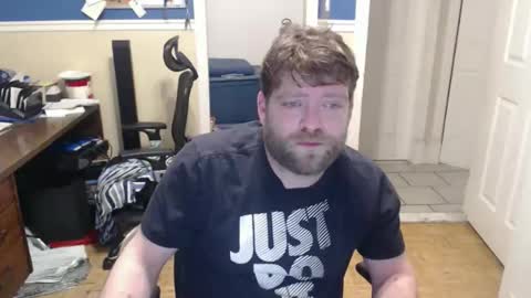 Snapshot of bouch1986 chatting on 02/01/26, 05:28 bouch1986 online show from 02/01/26, 05:28