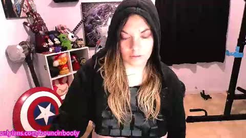 Snapshot of bouncinbooty chatting on 11/03/25, 04:41 Pumpkin Butt online show from 11/03/25, 04:41