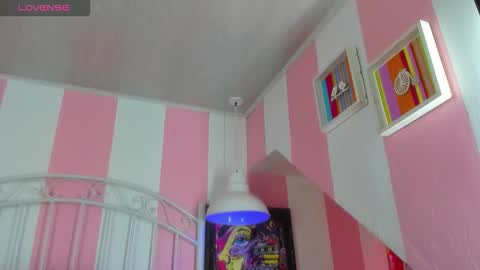 Snapshot of bouncing_bunnyxxx69 chatting on 03/18/26, 04:15 bouncing_bunnyxxx69 online show from 03/18/26, 04:15