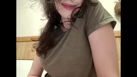 Snapshot of bouncyqueenmajesty chatting on 03/11/26, 07:31 Bouncy Queen Majesty online show from 03/11/26, 07:31