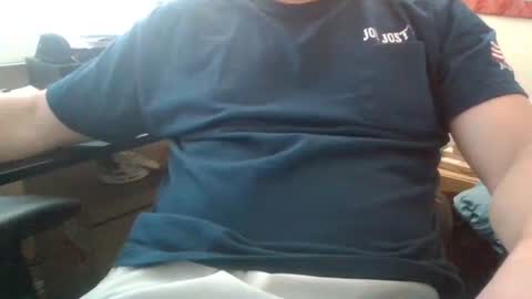 Snapshot of bourbonman144 chatting on 05/11/26, 07:11 bourbonman144 online show from 05/11/26, 07:11
