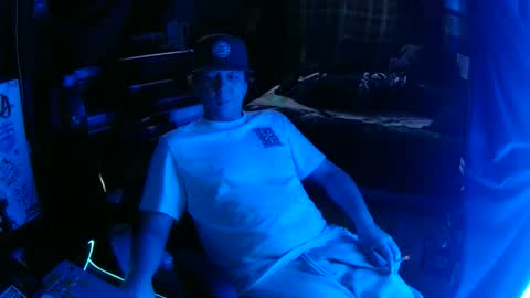 Bowerboi1217 online show from 11/30/25, 10:36