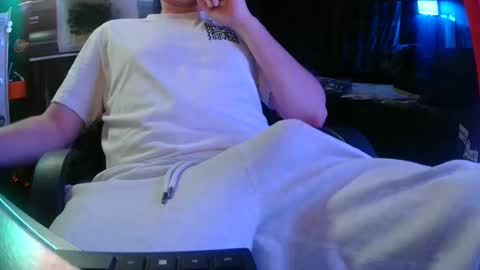 Bowerboi1217 online show from 12/22/25, 02:08