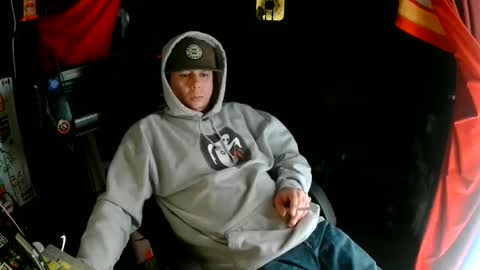 Snapshot of bowerboi1217 chatting on 05/17/26, 06:55 Bowerboi1217 online show from 05/17/26, 06:55