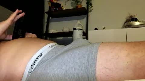 Snapshot of boxerbro123 chatting on 10/08/25, 06:38 boxerbro123 online show from 10/08/25, 06:38