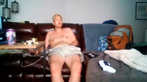 boxersorjocks8 online show from 07/07/26, 06:16
