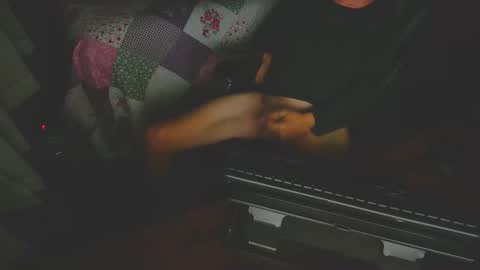 Snapshot of boxgobbler chatting on 11/14/25, 02:54 Rihanna online show from 11/14/25, 02:54