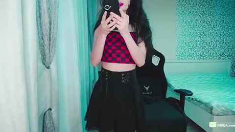 Helen  online show from 12/17/24, 09:07