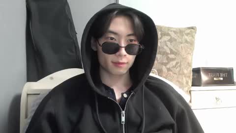 Snapshot of boxman556990 chatting on 12/04/24, 11:24 boxman556990 online show from 12/04/24, 11:24