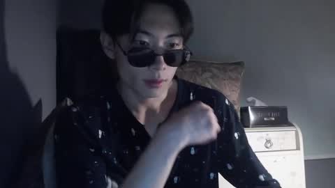 Snapshot of boxman556990 chatting on 12/06/24, 12:49 boxman556990 online show from 12/06/24, 12:49